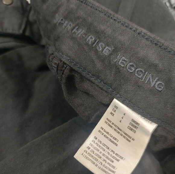 Three Pairs Size 4 Stretch Hi Rise Jegging American Eagle Distressed Jeans! - Picture 13 of 13